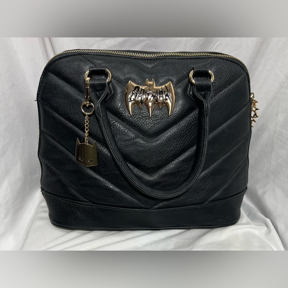 Warner Brothers DC Comic’s Classic Batman dome purse - Picture 1 of 10